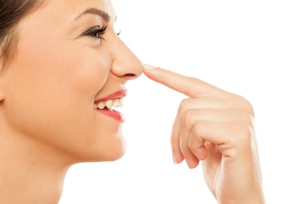 Nez épaté : Retrouvez la forme idéale de votre nez grâce à cette technique !