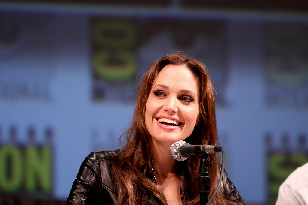 angelina jolie chirurgie